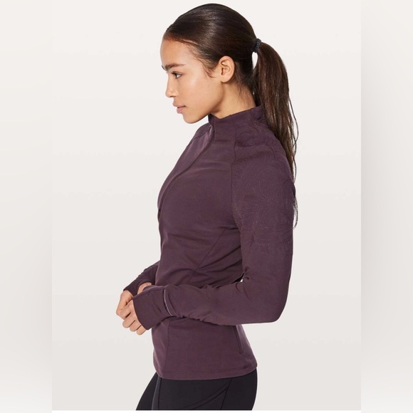 LuluLemon Women's Black Cherry Toasty Tech Half Zip Top - Picture 1 of 4